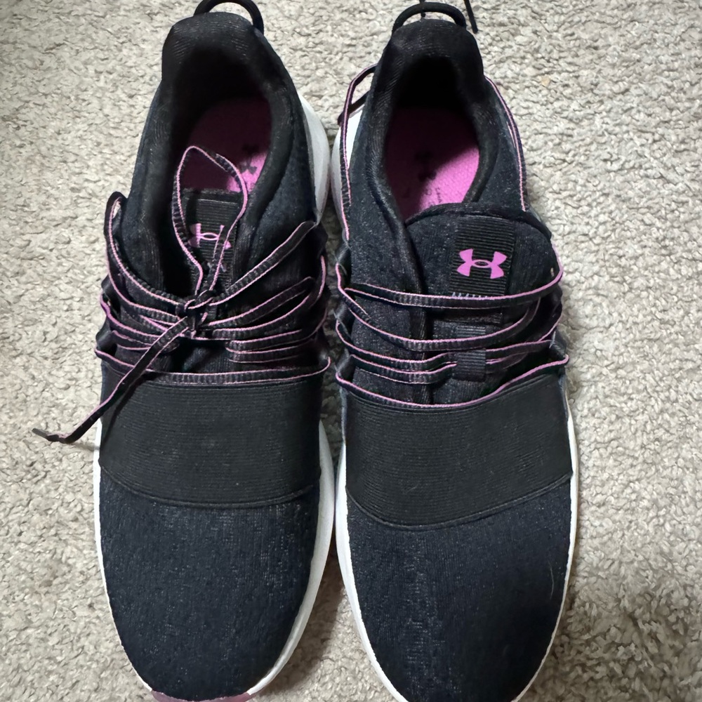 Under Armour Women's Black and Pink Athletic Sneakers